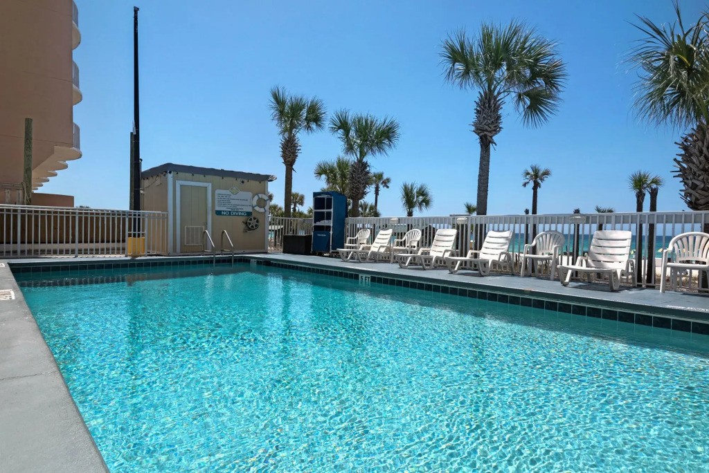 Palm & Tide Beachfront Hotel