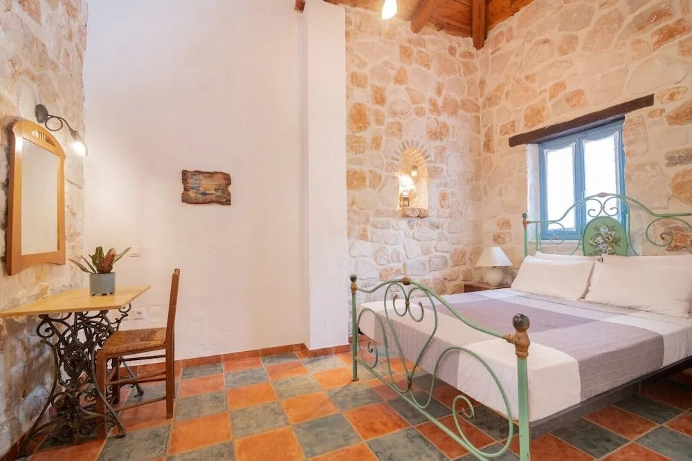 Strofilia Stone Residences