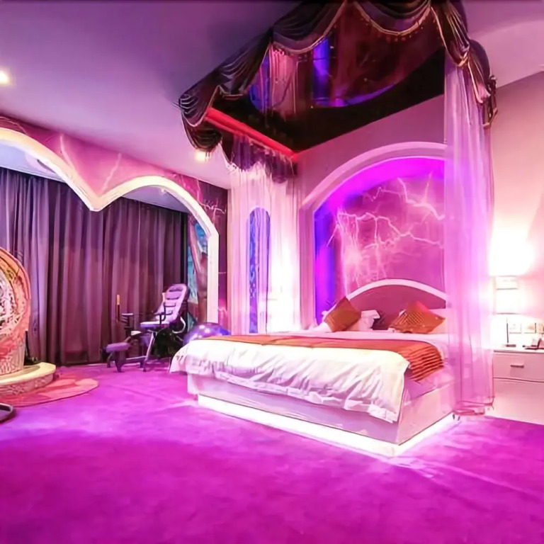 Boli 24 Fang Theme Hotel