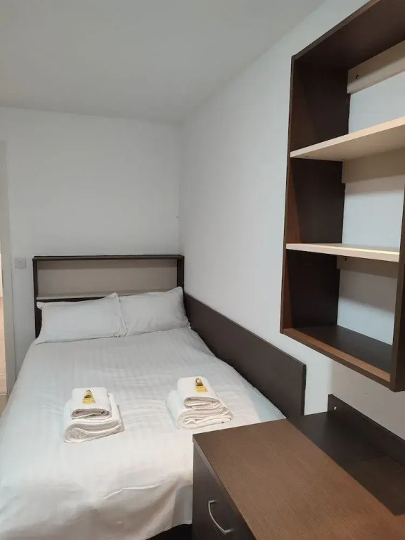 Comfortable Rooms & Apartments - BANGOR