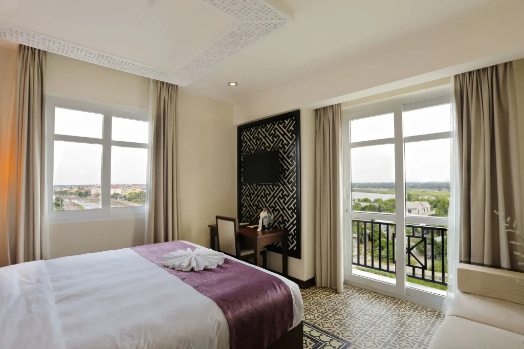 Royal Riverside Hoi An Hotel-Newly Renovated & Reopened