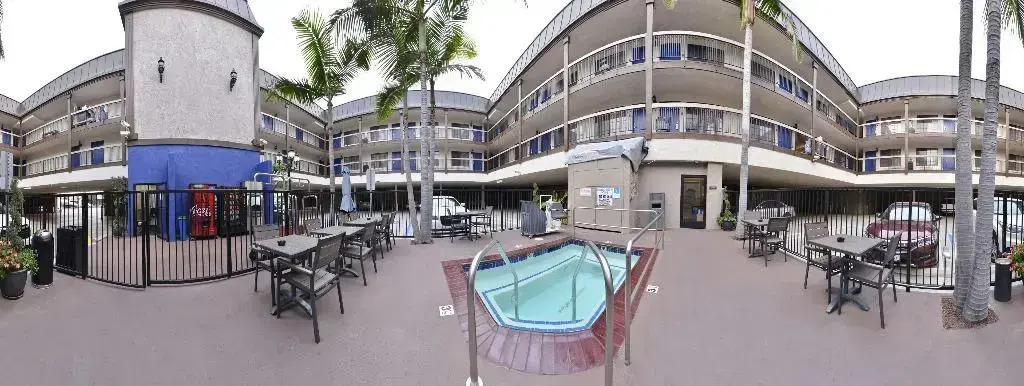 Best Western Airport Plaza Hotel   LAX Airport LA Stadium