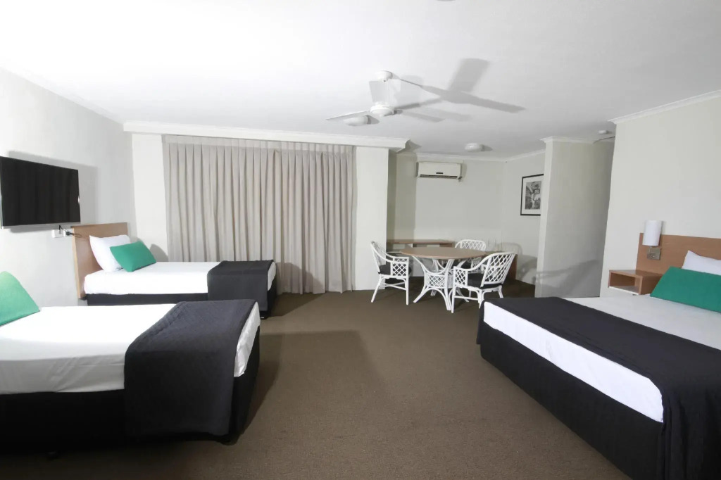 Darcy Arms Hotel Motel