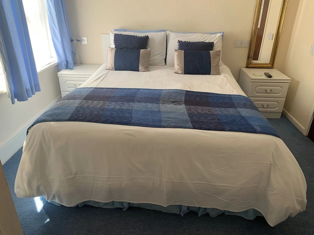 Marlow Lodge