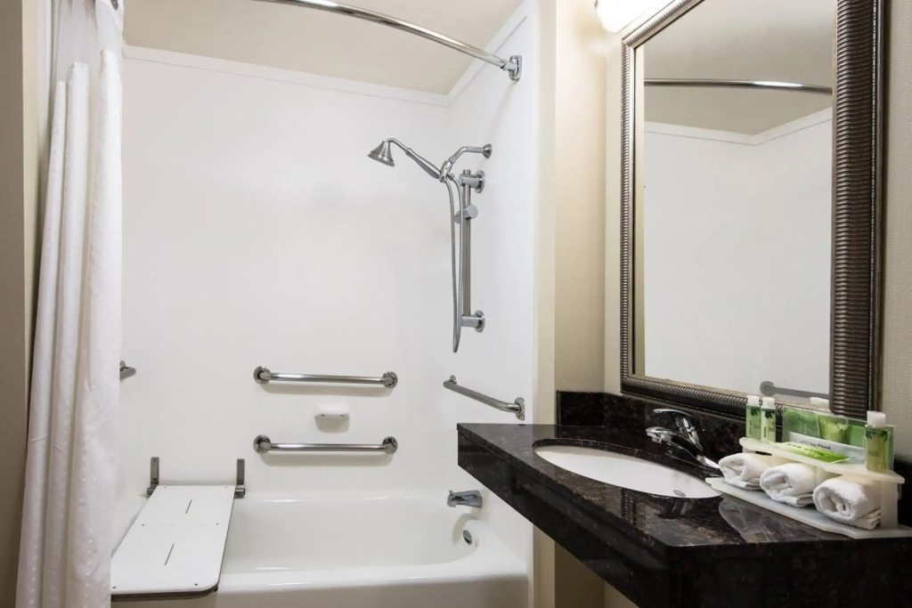 Holiday Inn Express Hotel & Suites Clute-Lake Jackson by IHG
