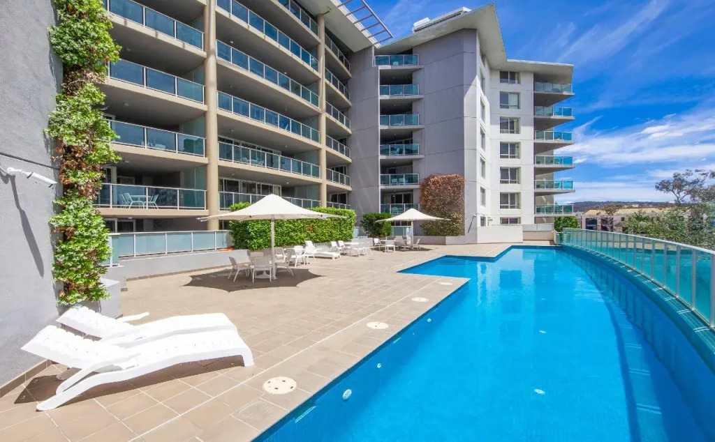 Pacific Suites Canberra