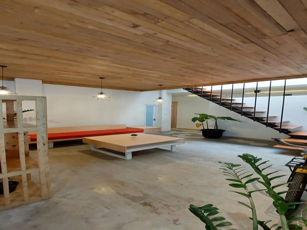 Hotel Kupu Kupu Lembang