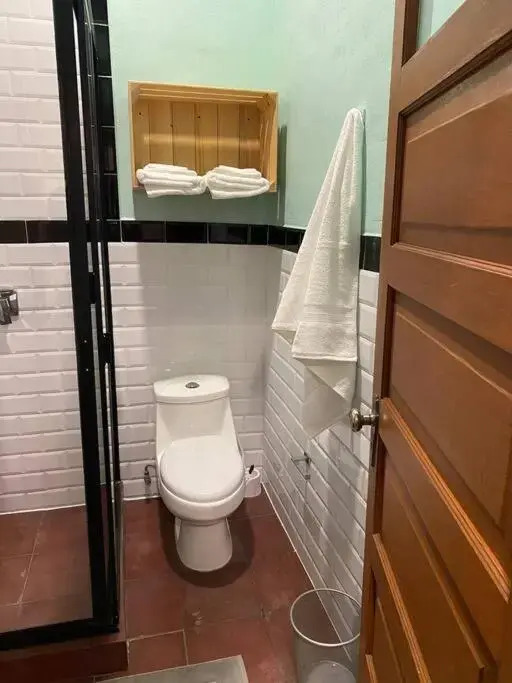 Estudio, en casa de 1910, a una cuadra del Angel