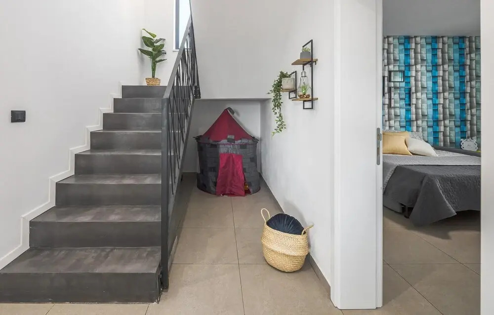 Amazing Home in Krnica With 4 Bedrooms, Wifi and Outdoor Swimming Pool