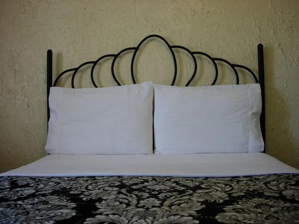 Century II Motel