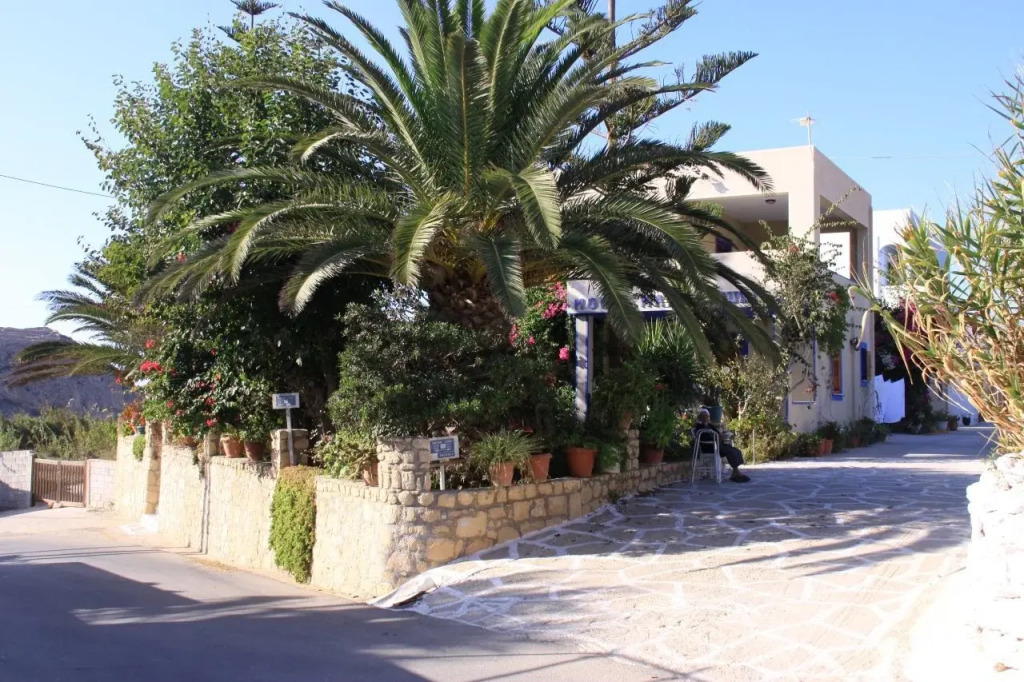 Montemar Studios & Apartments