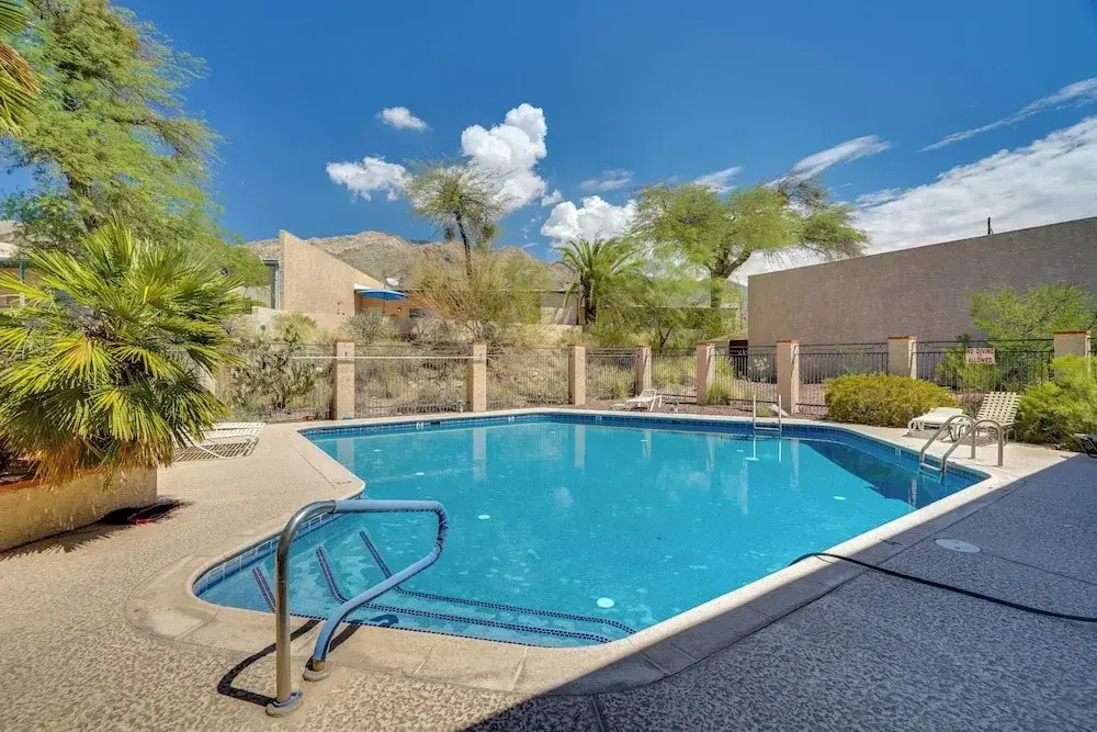 Tucson Foothills Oasis Near Hiking Trails!
