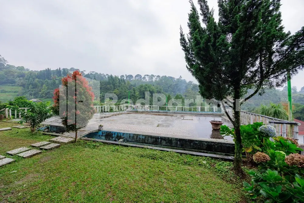 Villa Kampus Near Taman Safari Cisarua Puncak RedPartner