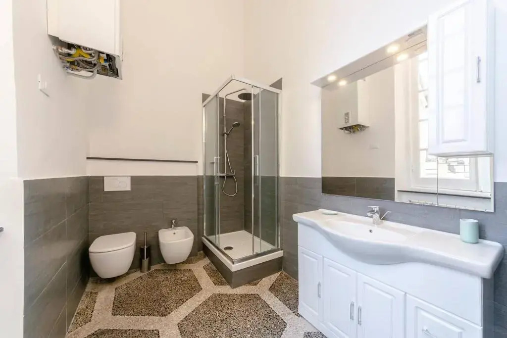 Joivy Elegant Flat for 7, in the Heart of Genoa
