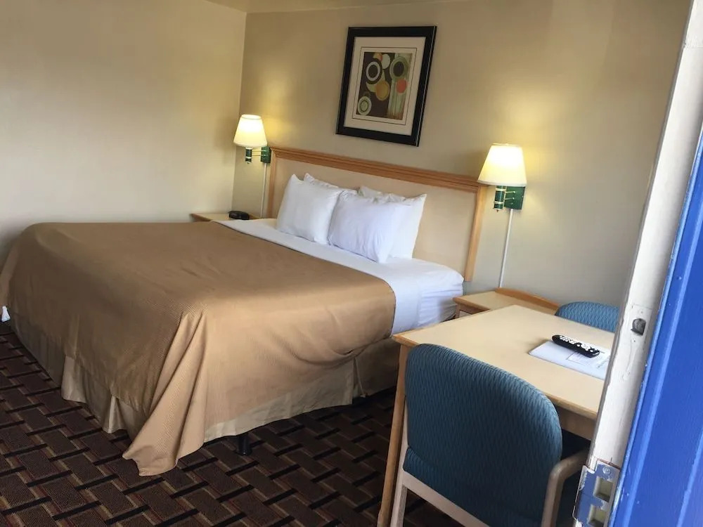 Economy Inn