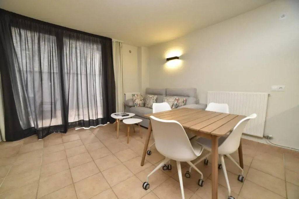 Placer, naturaleza y terraza en Canillo HUT-8207