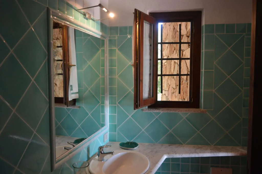 Casa Cala Ginepro surrounded by greenery in Punta Molara with sea view and 1 km from the crystal cle-Casa Cala Ginepro