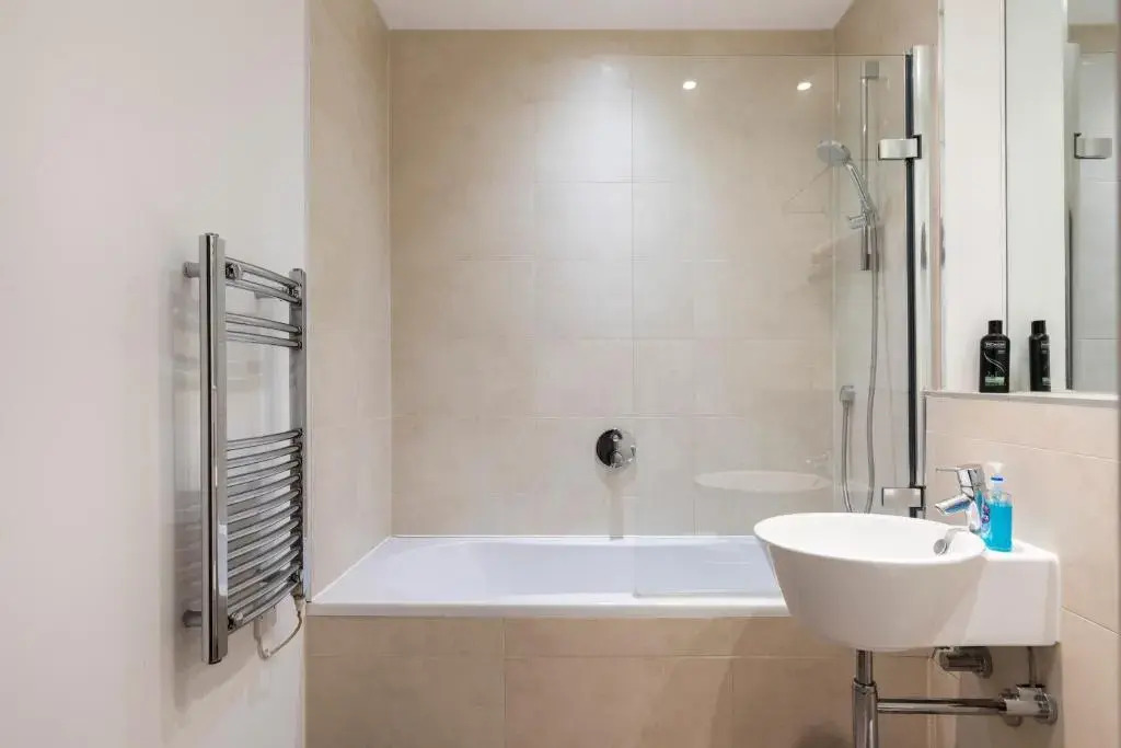 Latitude Apartment