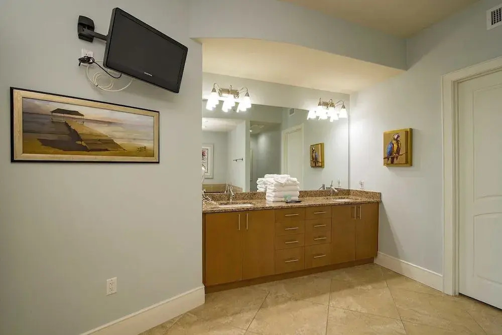 Turquoise Place D1208 3 Bedrooms 3.5 Bathrooms Condo