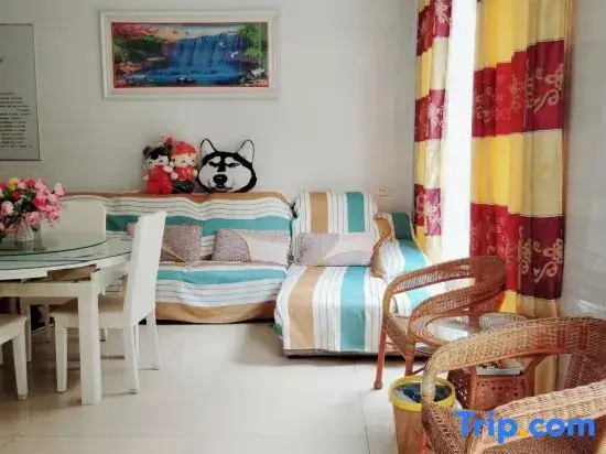 Coloroom Inn (Shennongjia Muyu Bus Passenger Station)