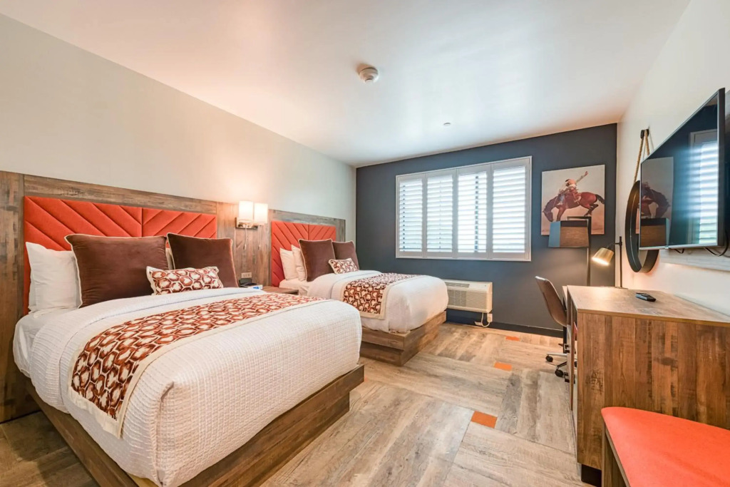 Hotel Lexen Newhall & Santa Clarita - Near Six Flags Magic Mountain
