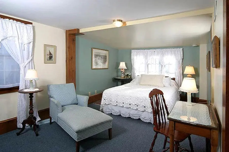 Tuck Inn B&B