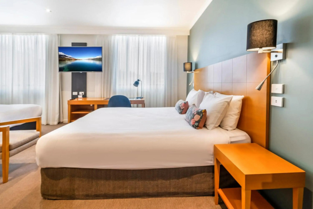 Nightelier Devonport Gateway Hotel