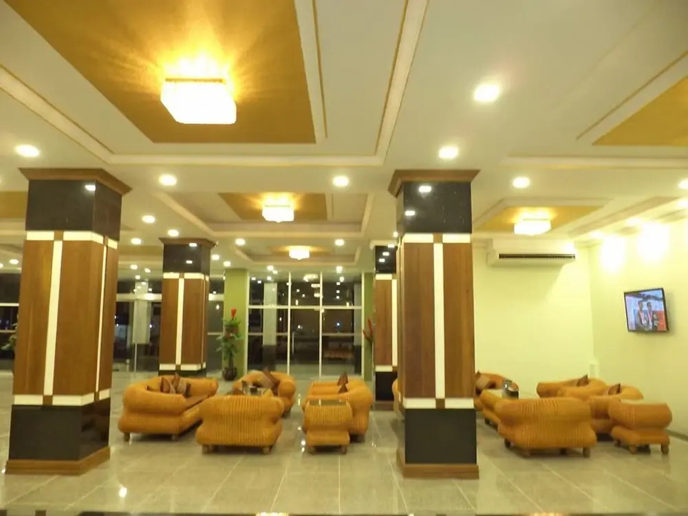 Jade Royal Hotel