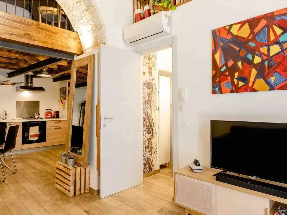 City Center Apartment - Sleeps 2 - Pet Friendly