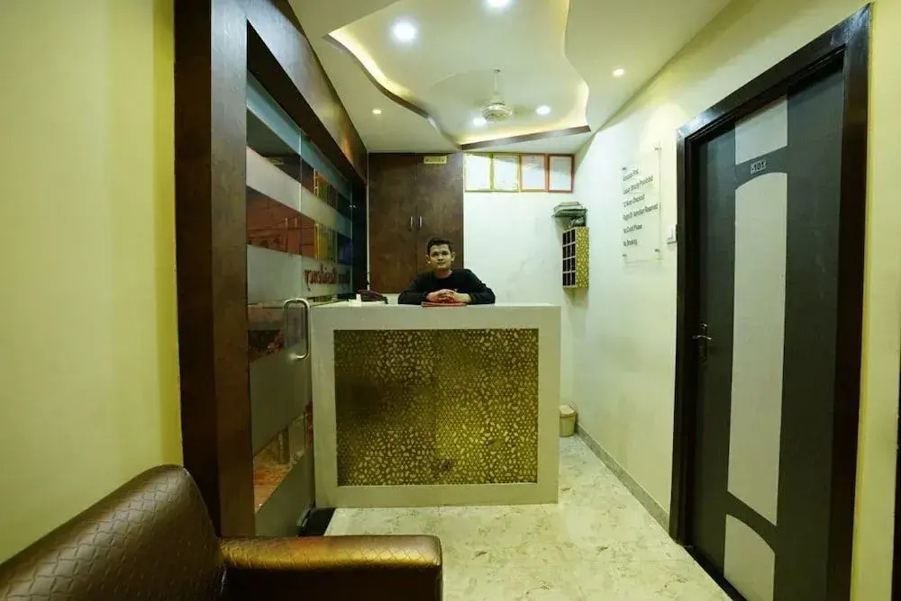 Hotel Onyx Residency
