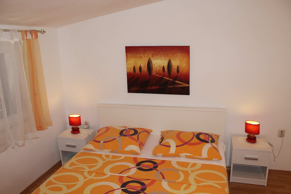 Apartments Madlena