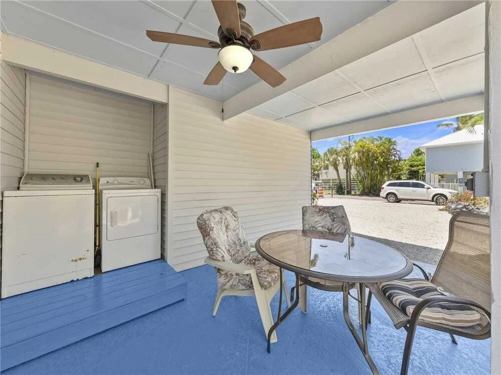 Captain Moore House 1 Two Bedroom Home