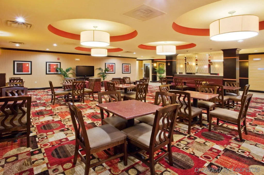 Holiday Inn Express Rome-East by IHG