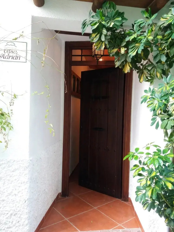 Spacious comfortable house in Quesada with balcony