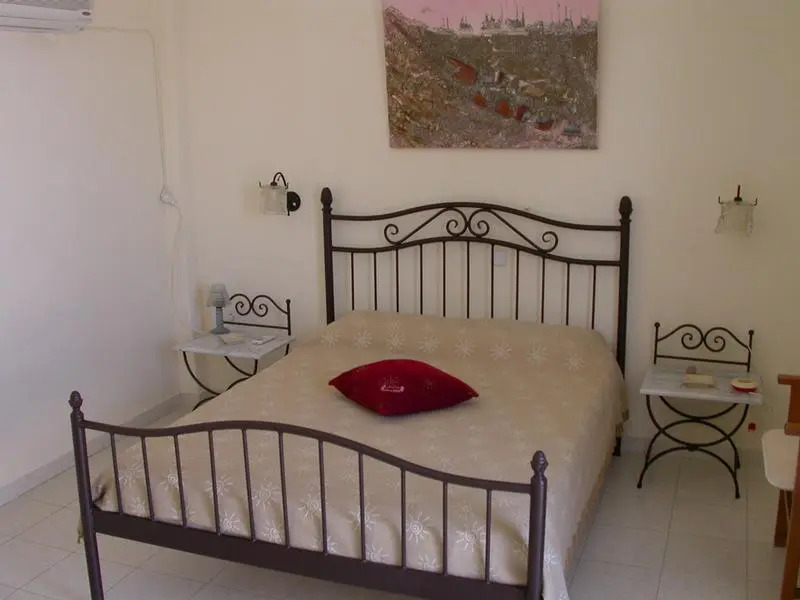 Sardi Eugenia Rooms