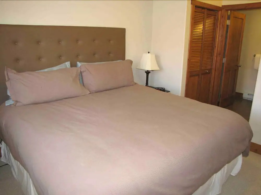 Willow Vistas - 2 Bedroom Luxury Condo with Hot Tub