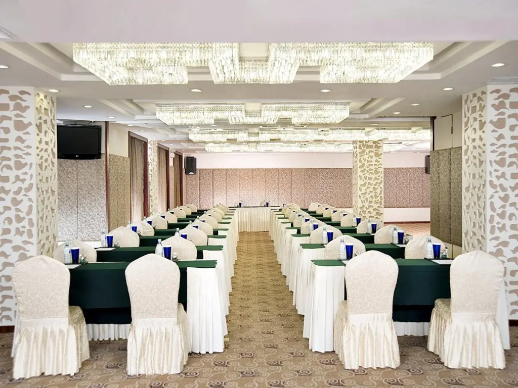 Holiday Inn Downtown Beijing