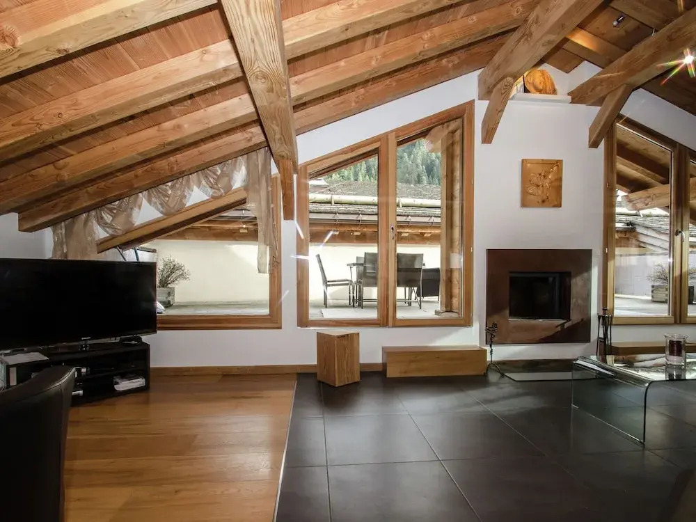 Chalet With High-end Services Just 150 m From the ski Slopes