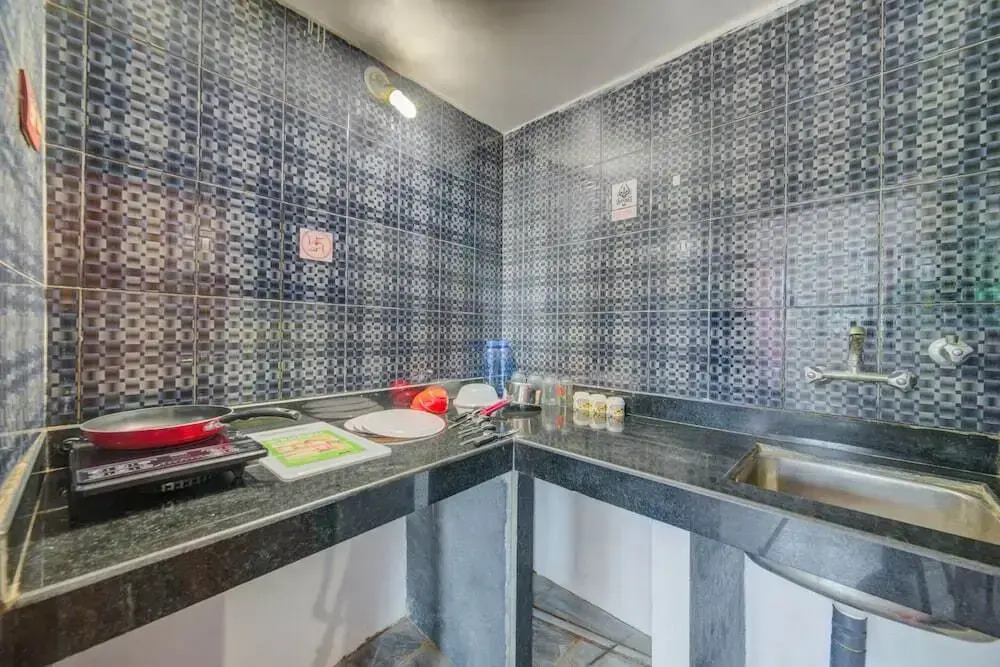 OYO Home 19757 Divine 3BHK