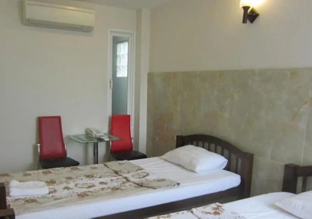 SaiGon CoZy Hotel "241 Pham Ngu Lao Street