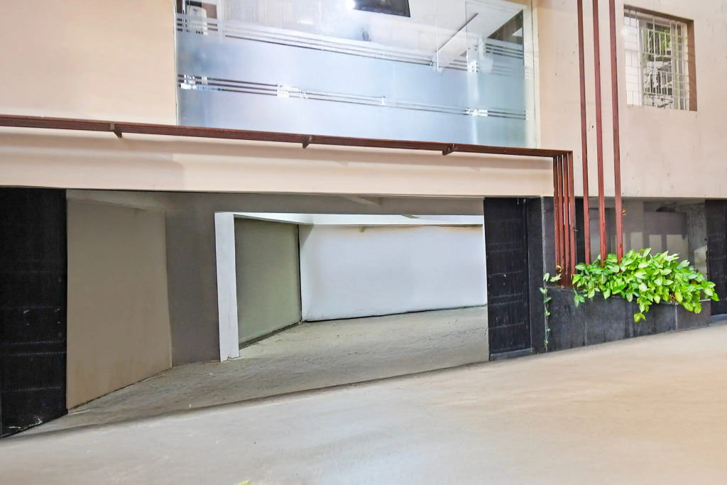 Super Townhouse Sahayogi Nagar Near Big Bazaar