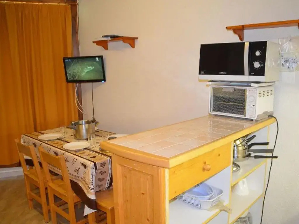 Appartement Les Menuires, 1 pièce, 3 personnes - FR-1-452-191