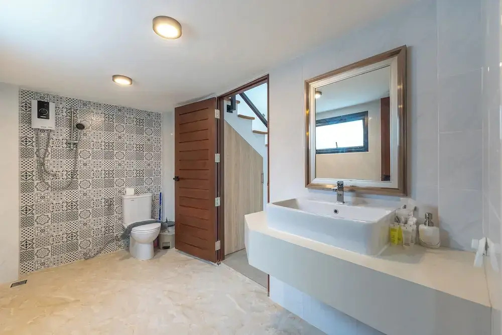 One of Phukets Best Villas V212