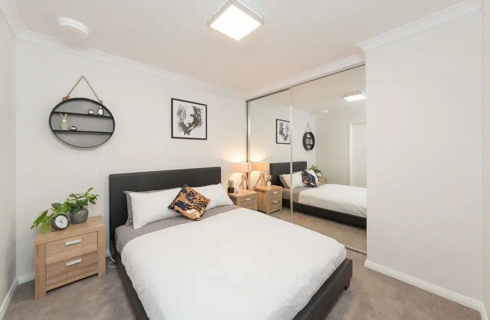Lakeview Apartment Suite 06