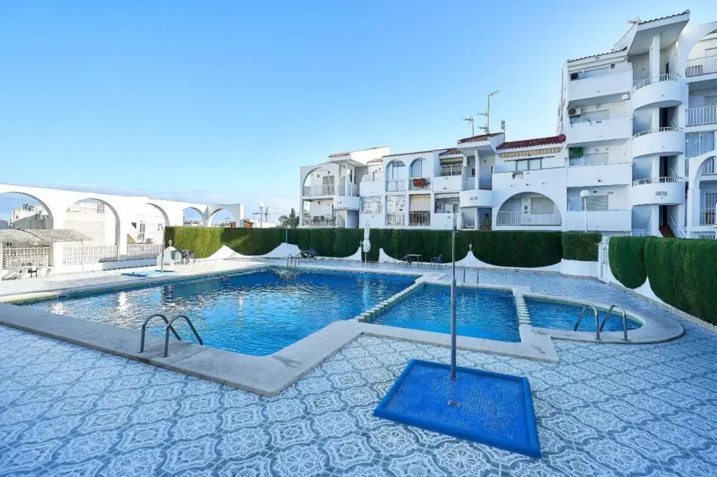 Studiya Espanhouse Magani Apartments