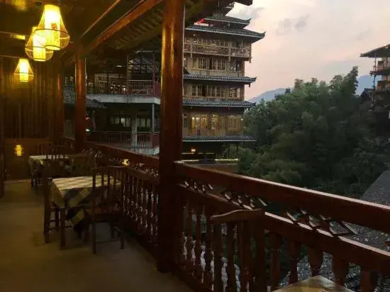 Longji Terrace Slow Life Homestay (Ping'anzhai Jiulong Wuhu View Spot)