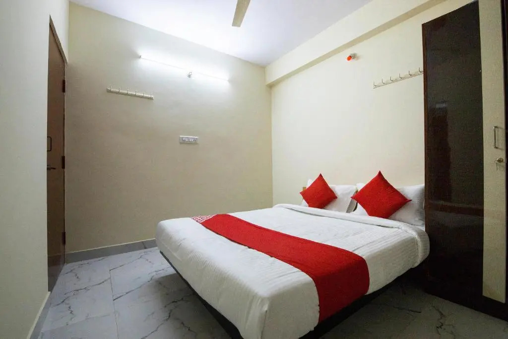 SPOT ON 63456 Balaji Residency