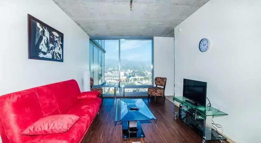 Hollywood Banderas Apartment
