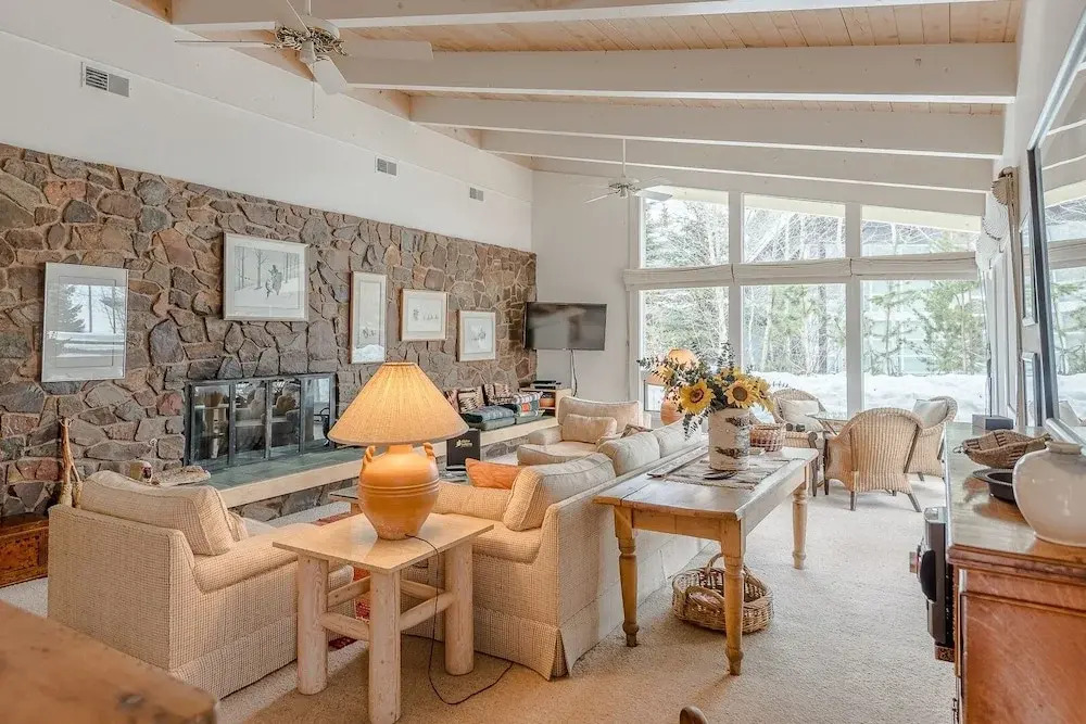 Saddle Road Home 104 by RedAwning