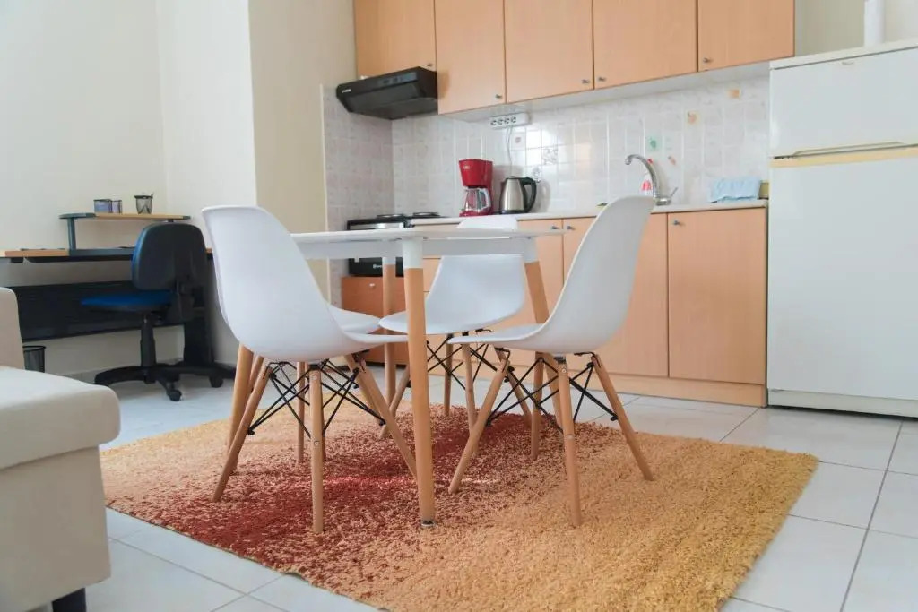 Modern and quiet few minutes from the city center